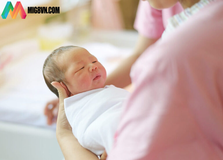 Mơ thấy sinh em bé